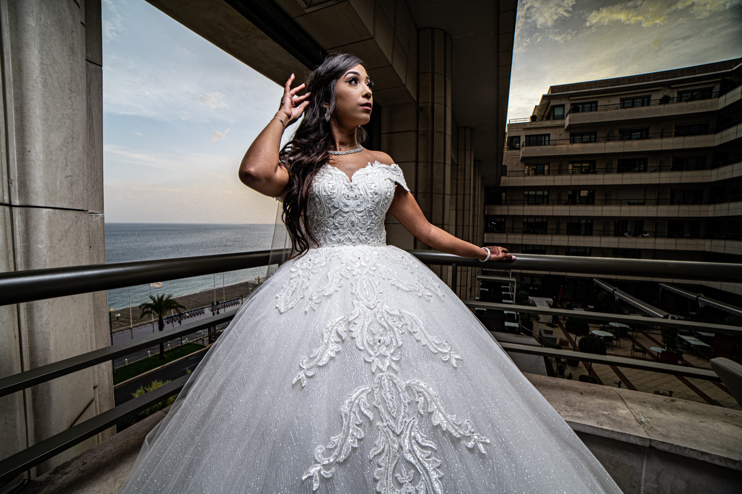 Mariage — scène de groupe